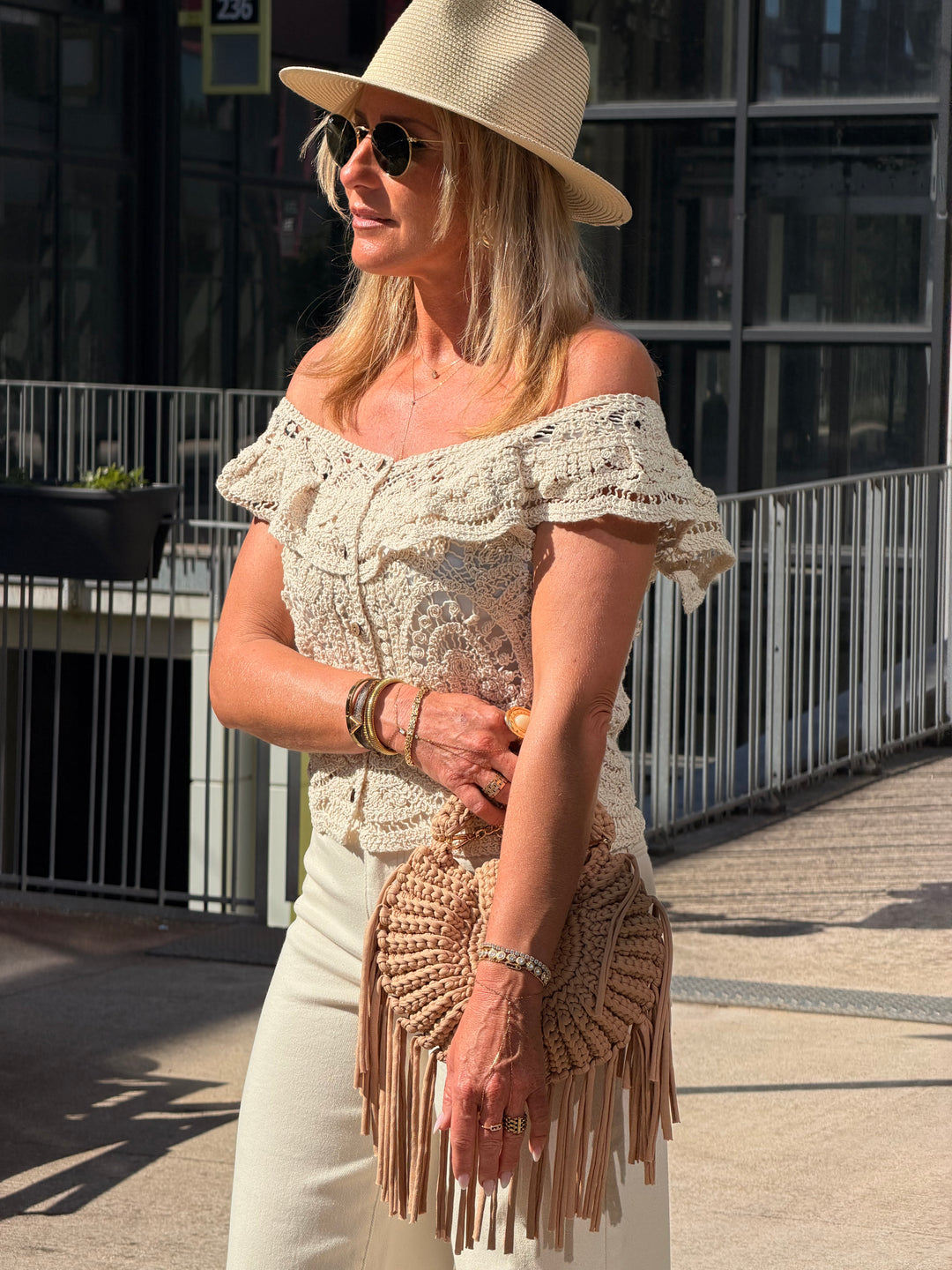 Top crochet BEIGE avec boutons 8105