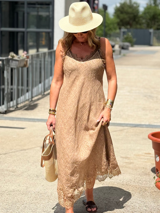 Robe lin aux dentelle 26700 Camel