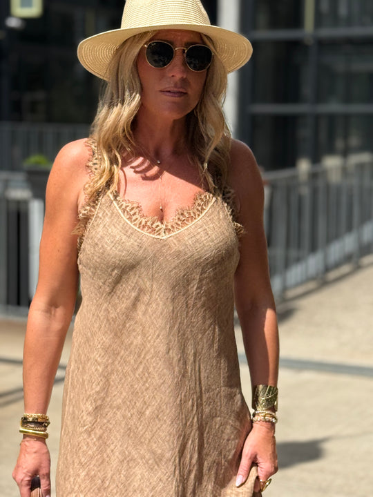 Robe lin aux dentelle 26700 Camel