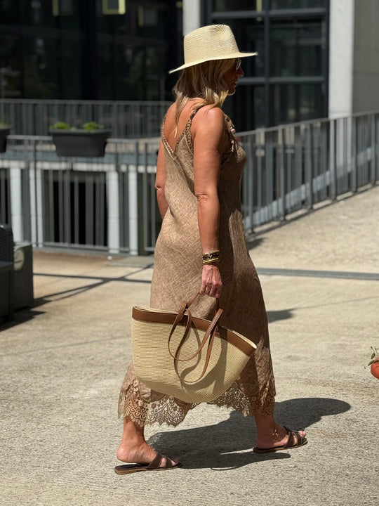 Robe lin aux dentelle 26700 Camel