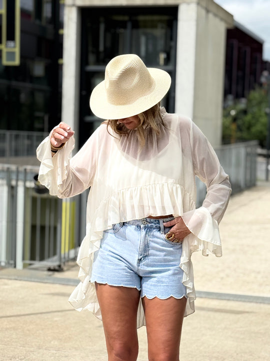 Blouse en voile long à l’arriere 9065 Beige