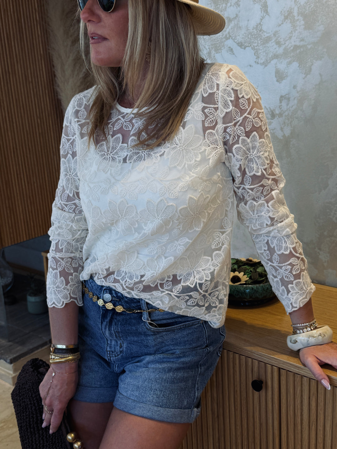 Top dentelle motif grandes fleurs 2521