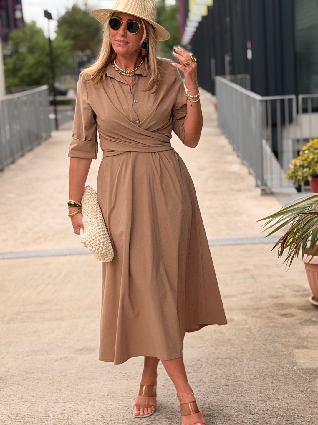 Robe attaché à la taille