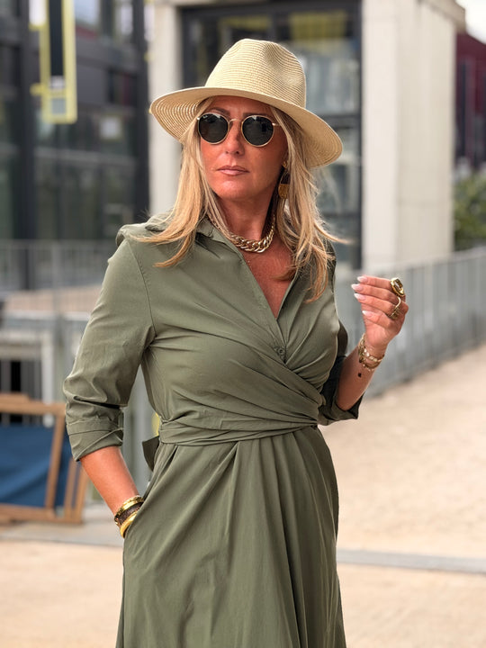Robe attaché à la taille
