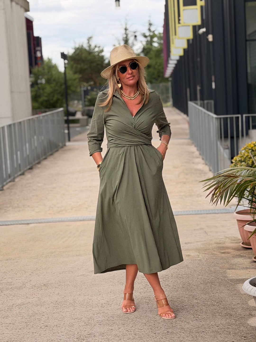 Robe attaché à la taille