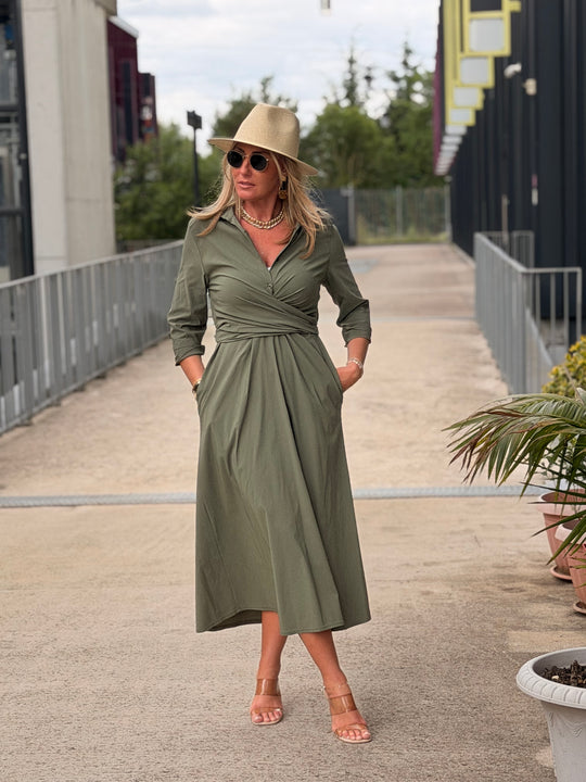 Robe attaché à la taille