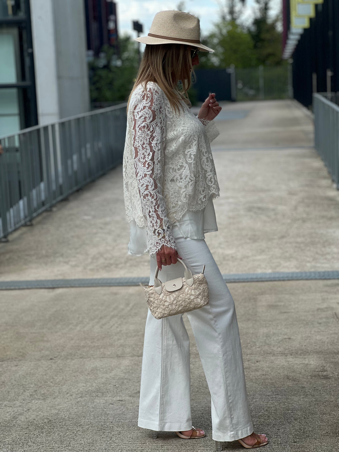 Blouse dentelle dos ouverte blanc 81059