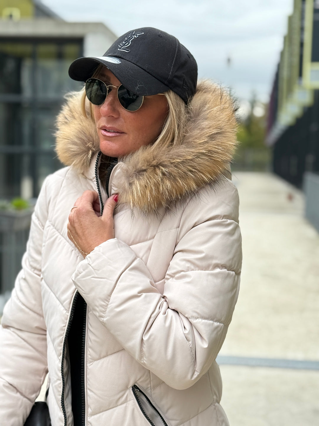 Doudoune milong capuche fourrure authentique Beige 8243(taille petit )