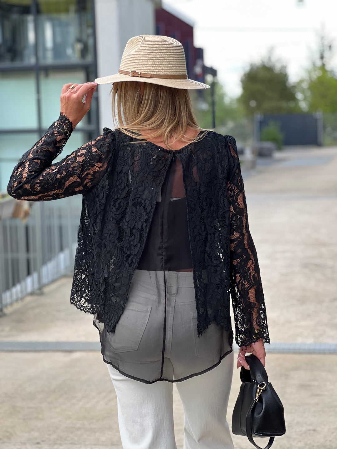 Blouse dentelle dos ouverte Noir 81059