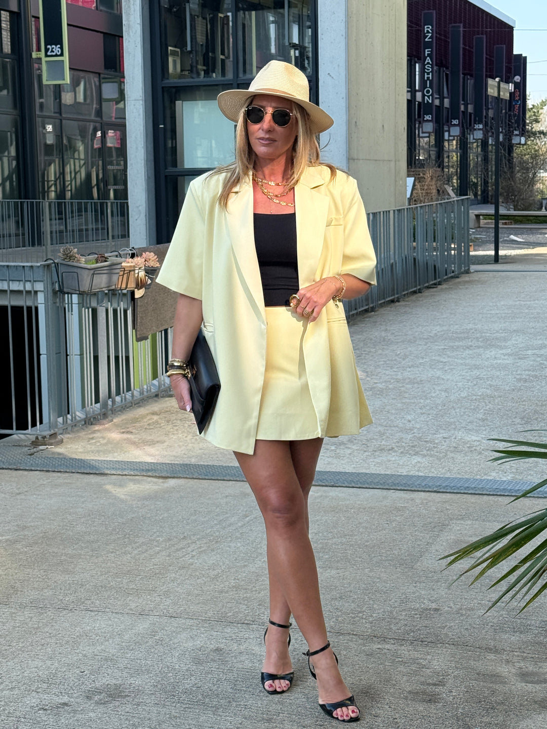 Jupe short portefeuille JAUNE 3809 (taille petit)