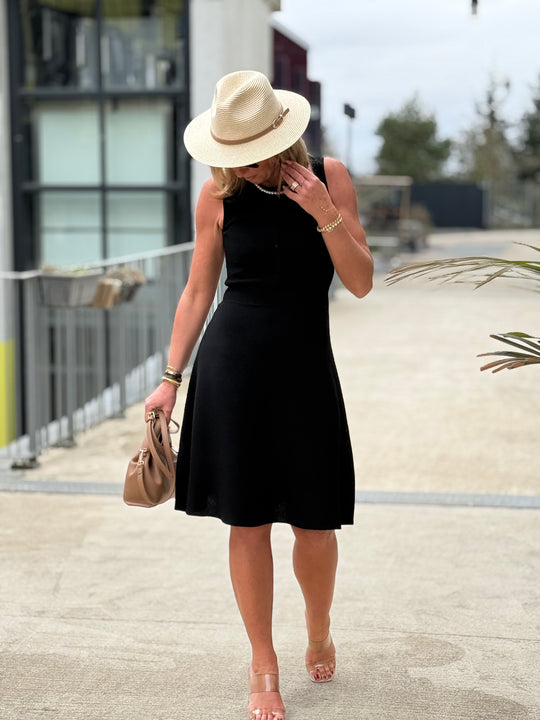 Robe noir PL 7653