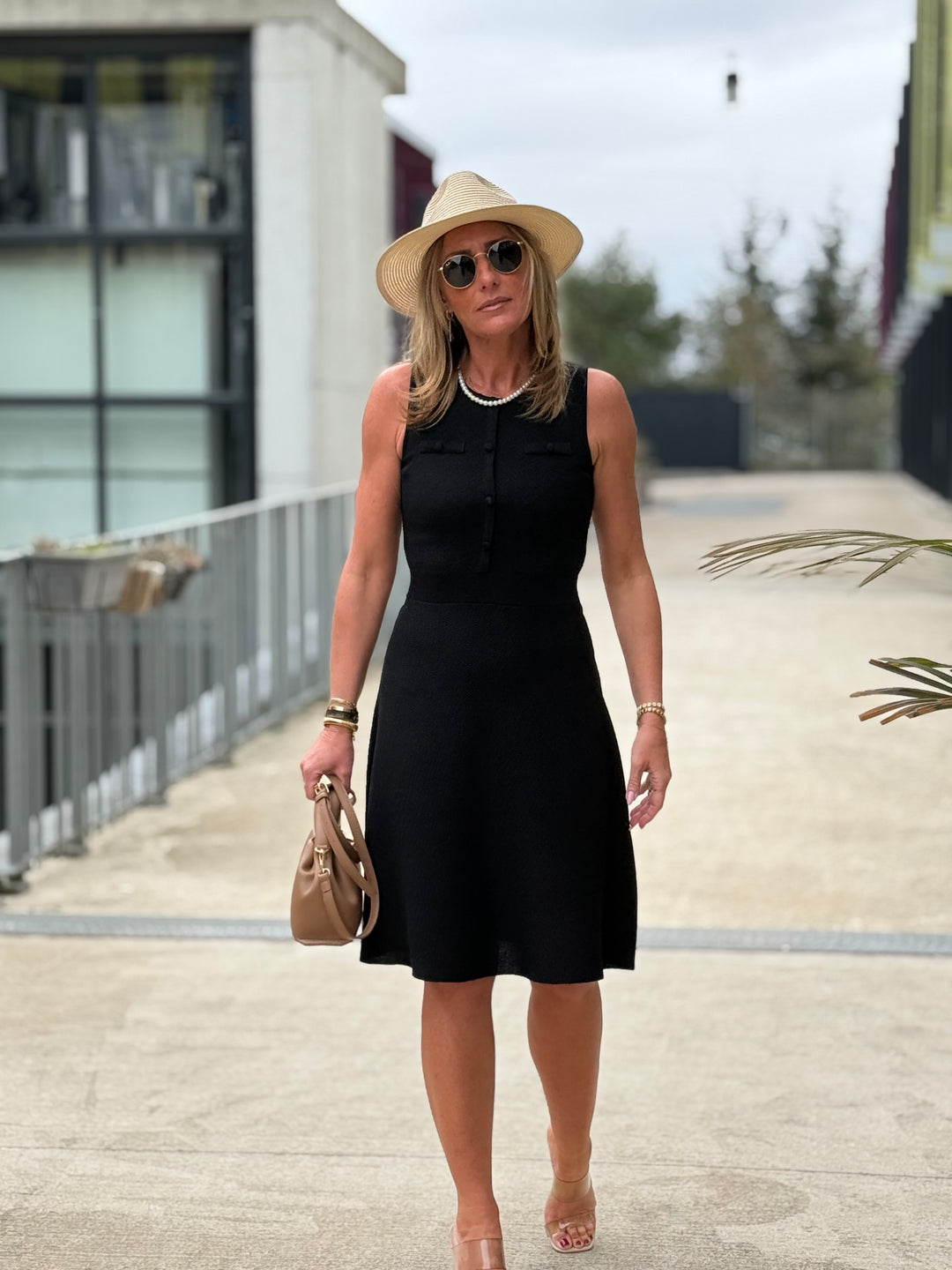 Robe noir PL 7653