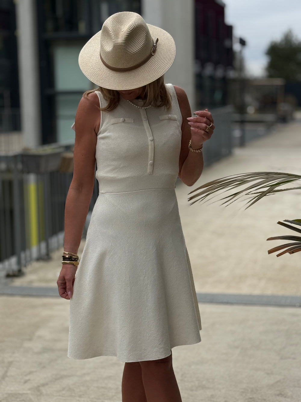 Robe ecru PL 7653