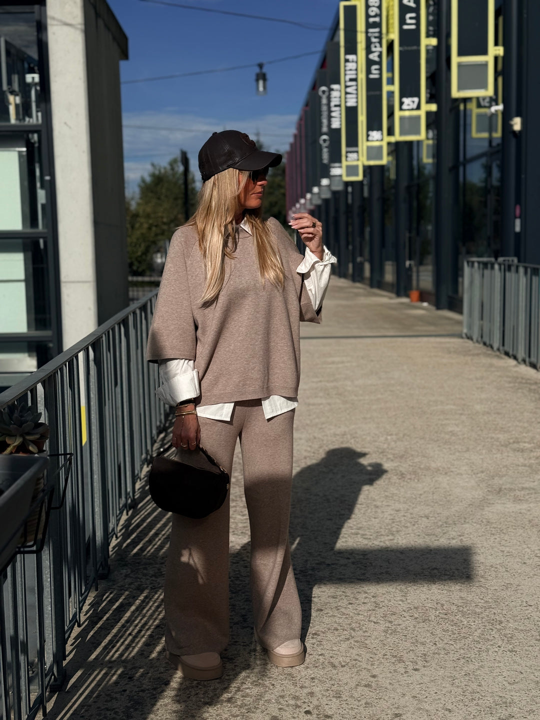 Ensemble En Maille Tshirt + Pantalon Taupe H896