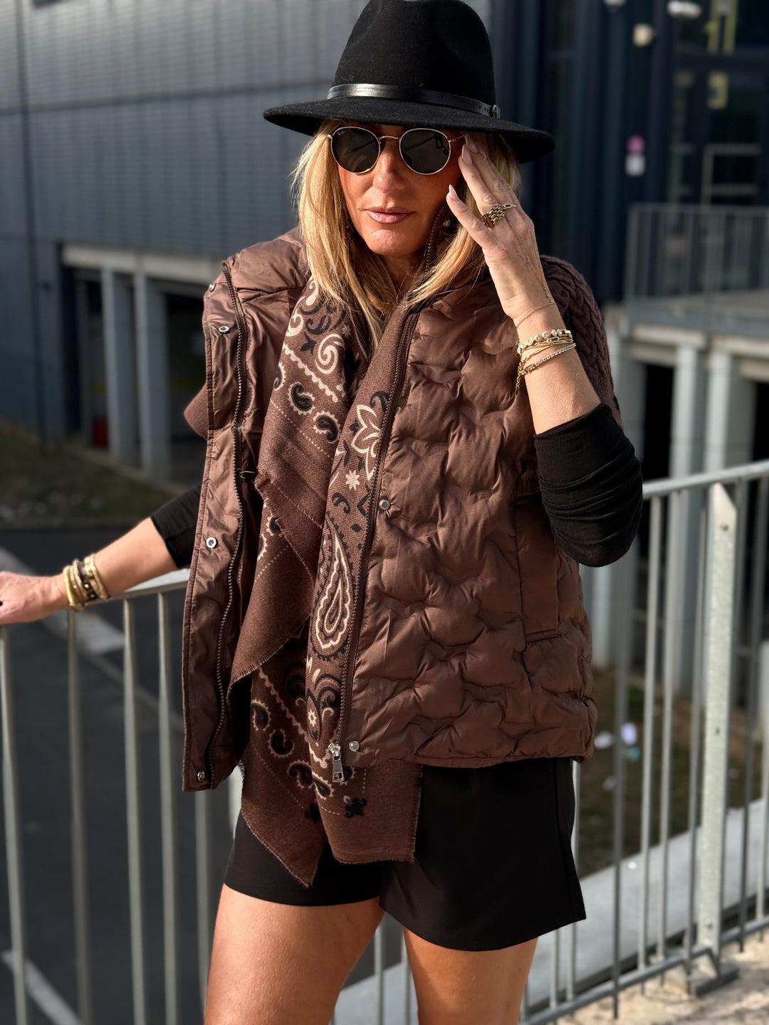 Doudoune matelassé manches courts tricoté 822 choco