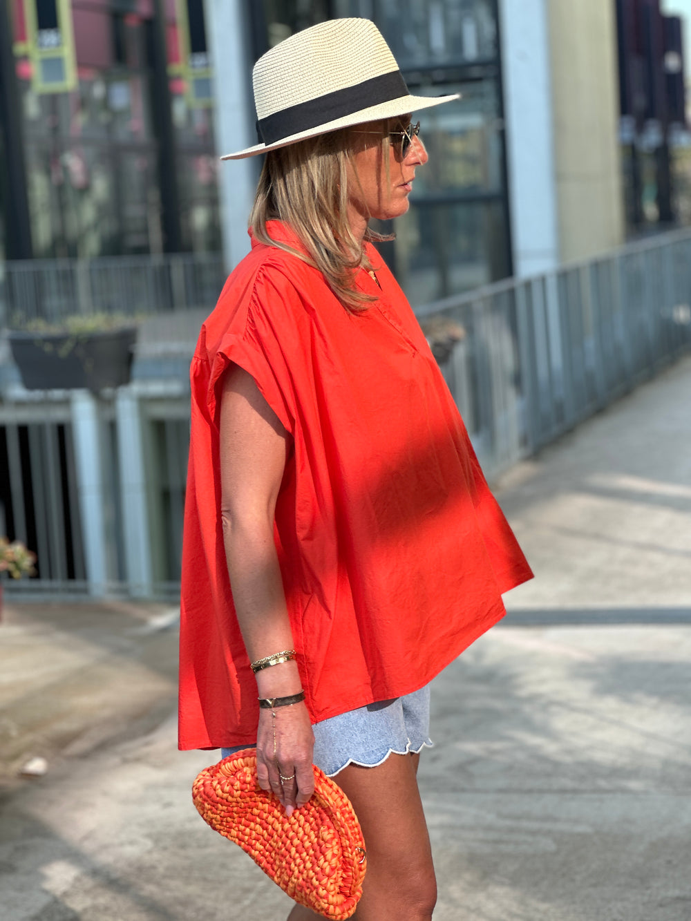 Blouse volant col V orange
