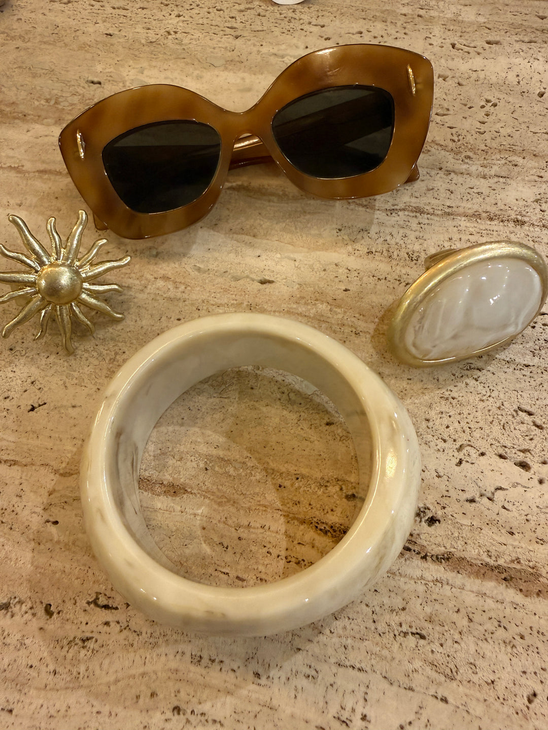 Bague grosse pierre ECRU (élastique)