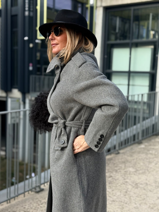 MANTEAU LONG COUSU MAIN gris 2002