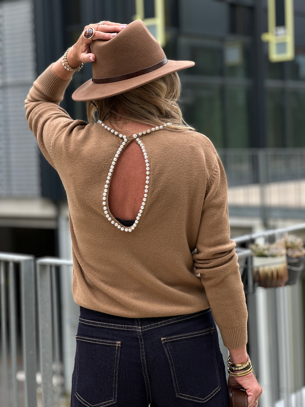 Pull perles Carla 5064