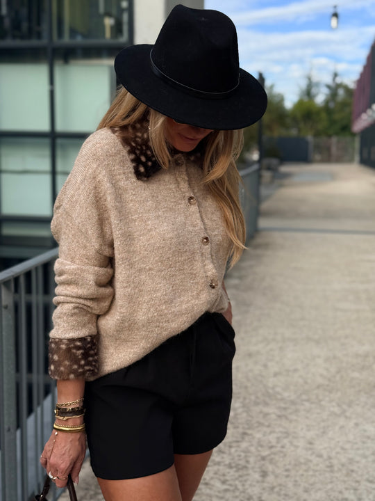 Pull gilet manchettes fourrure Bambi taupe YP2191