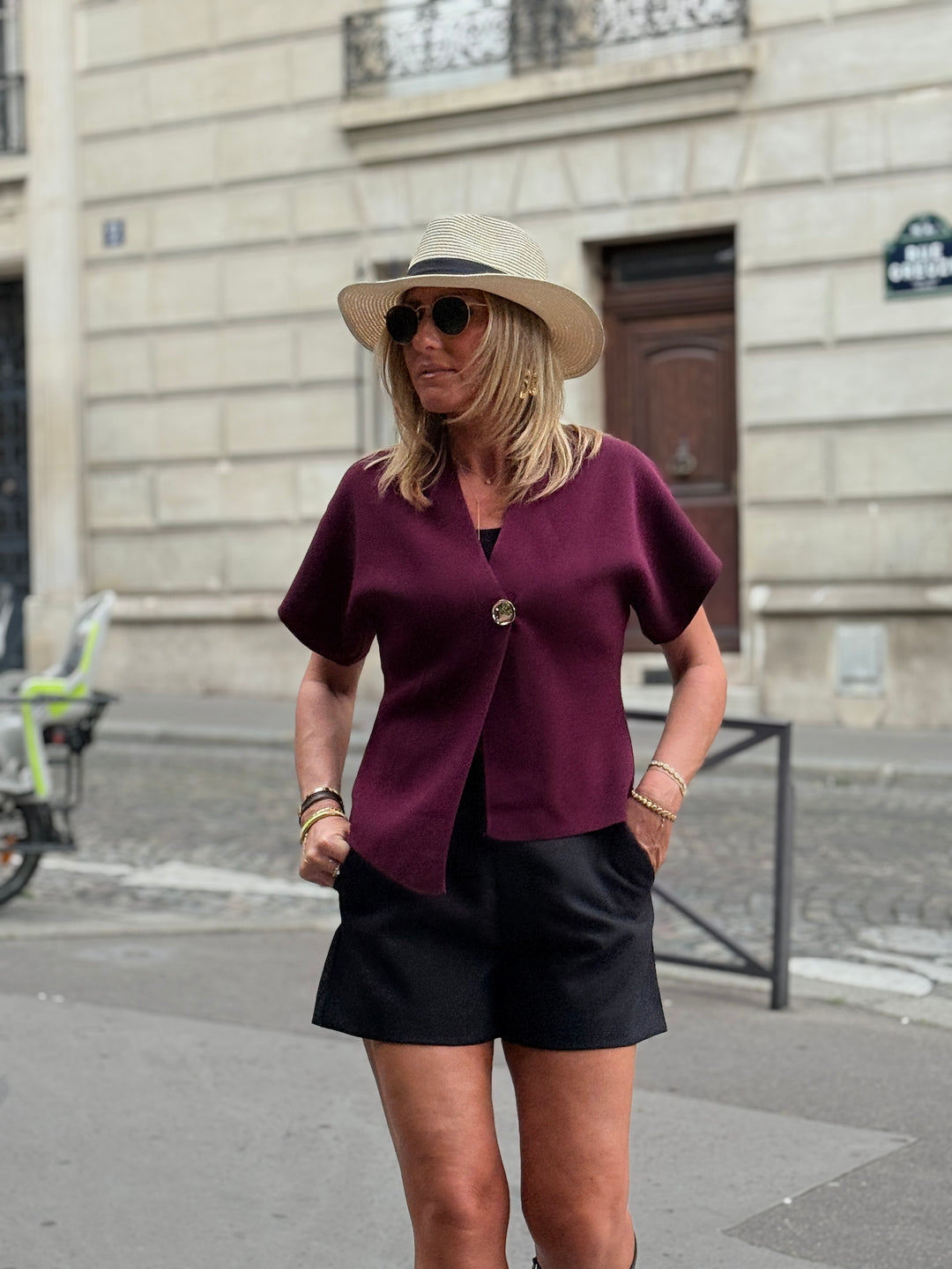 Pull bordeaux col V Marie 0006