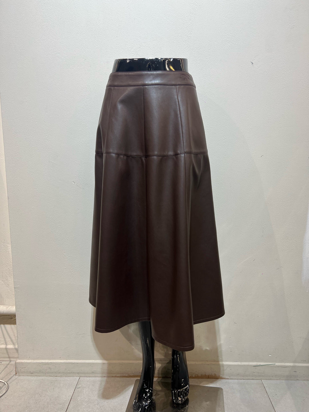 Jupe simili cuir longue 27223