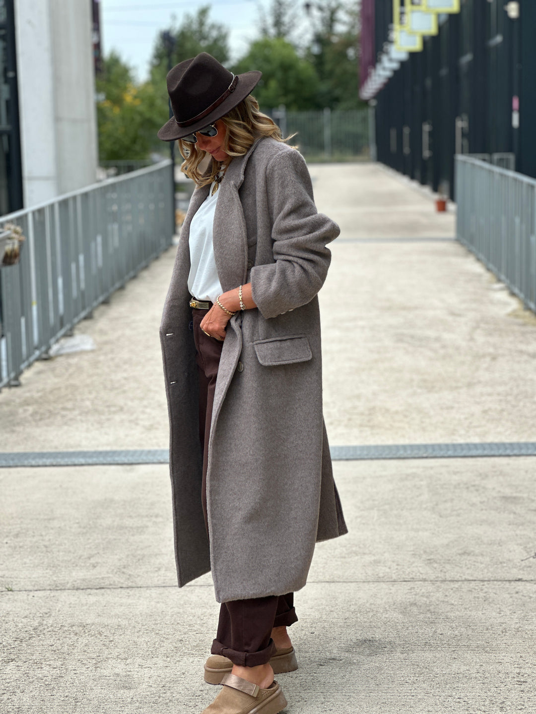 Manteau long beige clair boutons 24768