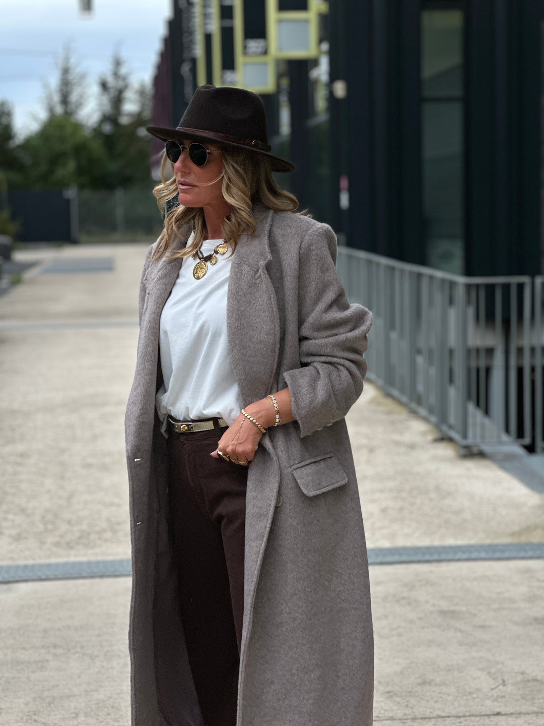 Manteau long beige clair boutons 24768