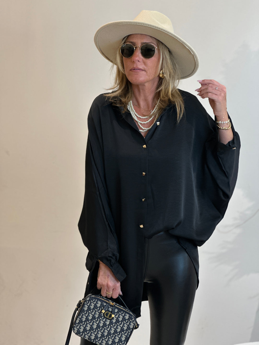 Chemise loose satin Asma Noir /PF-01