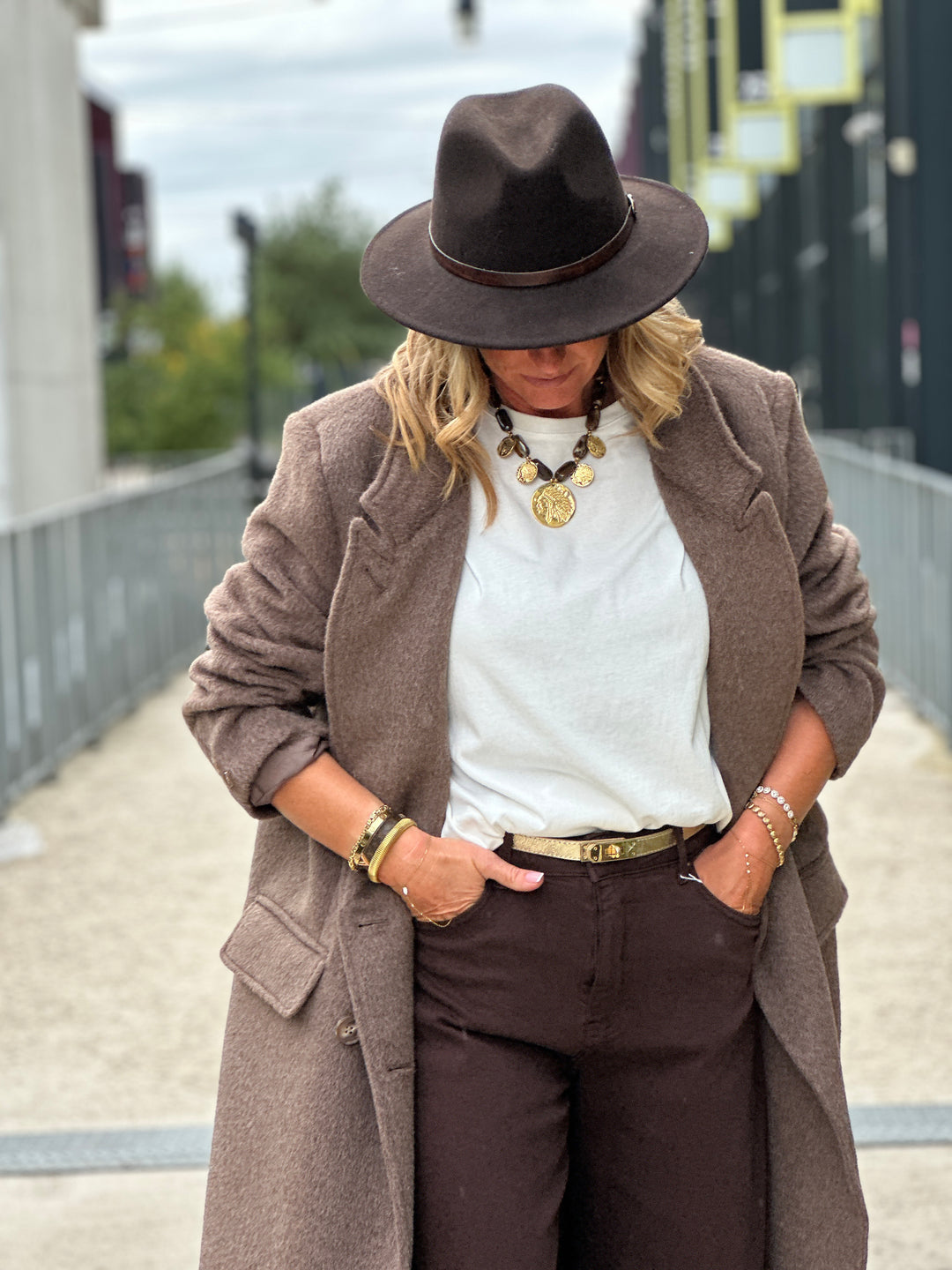 Manteau long taupe/choco boutons 24768