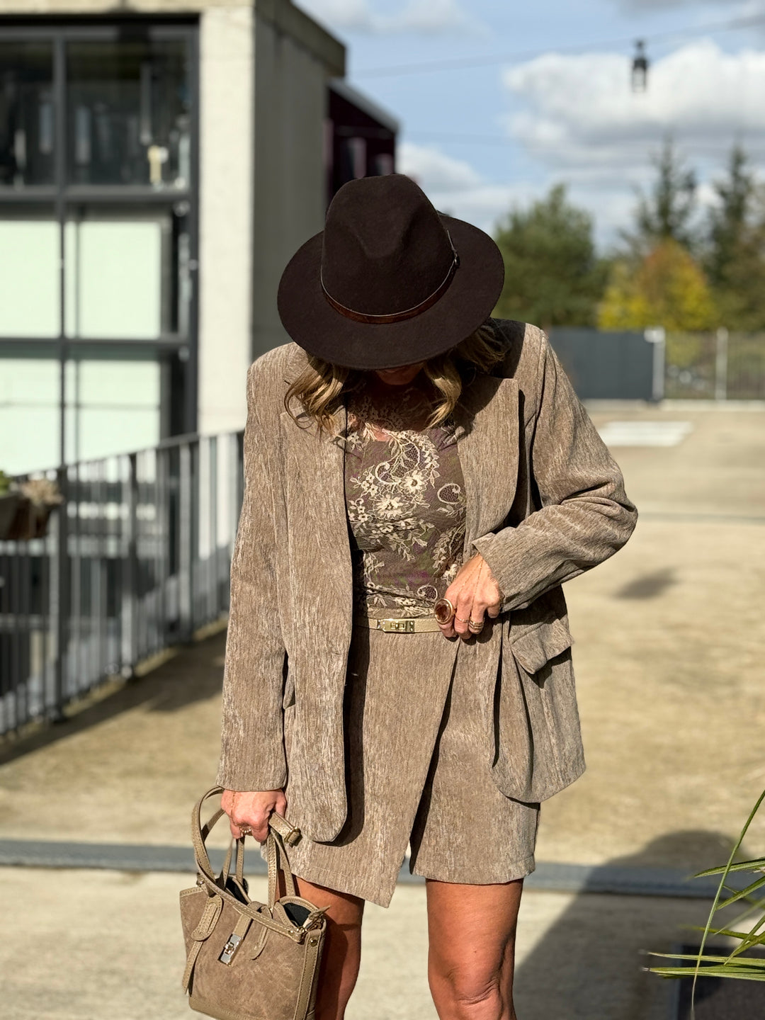 Jupe short velour simple