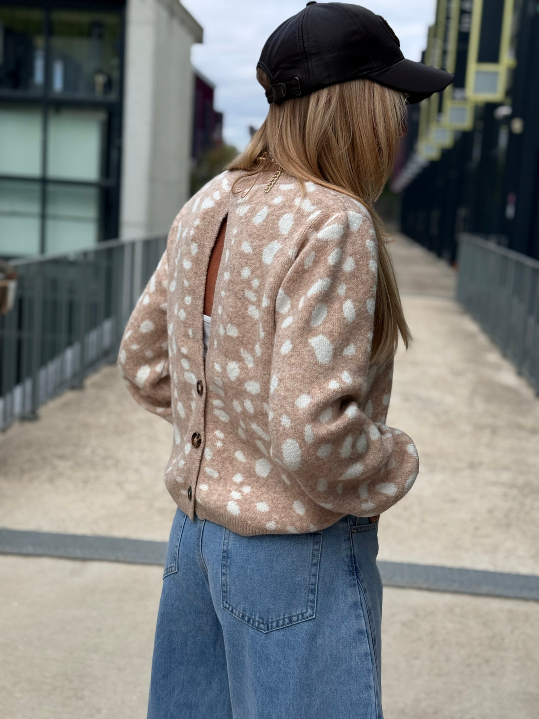 Pull Bambi dos boutons 2766 beige