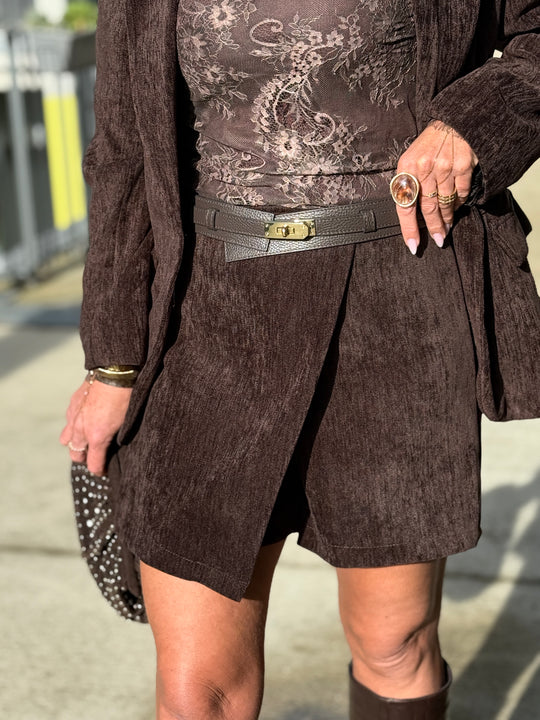 Jupe short velour simple