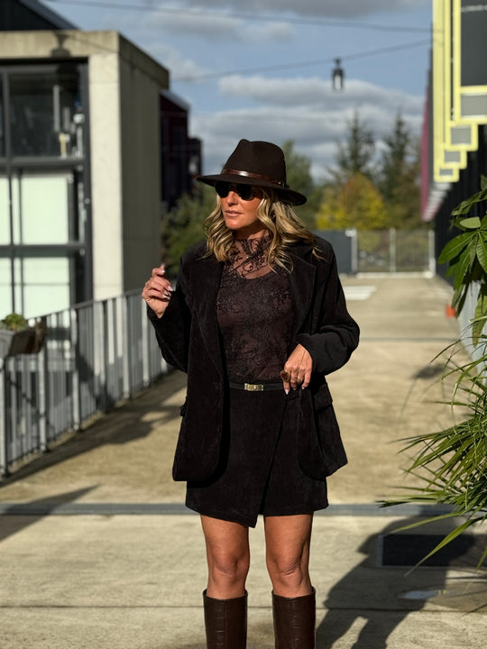 Jupe short velour simple