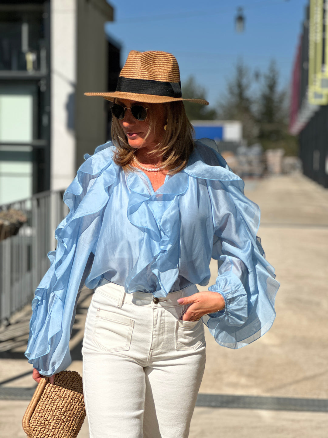 Blouse bouffante volant Bleu flamenco