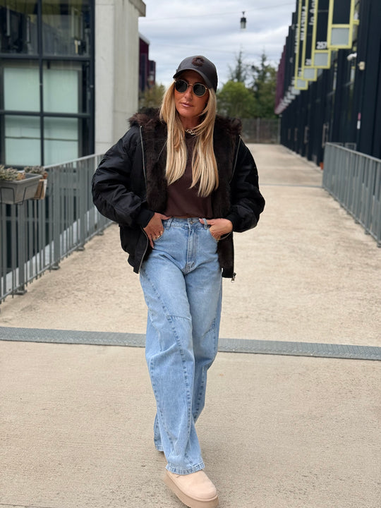 Bomber noir capuche fourrure 8848