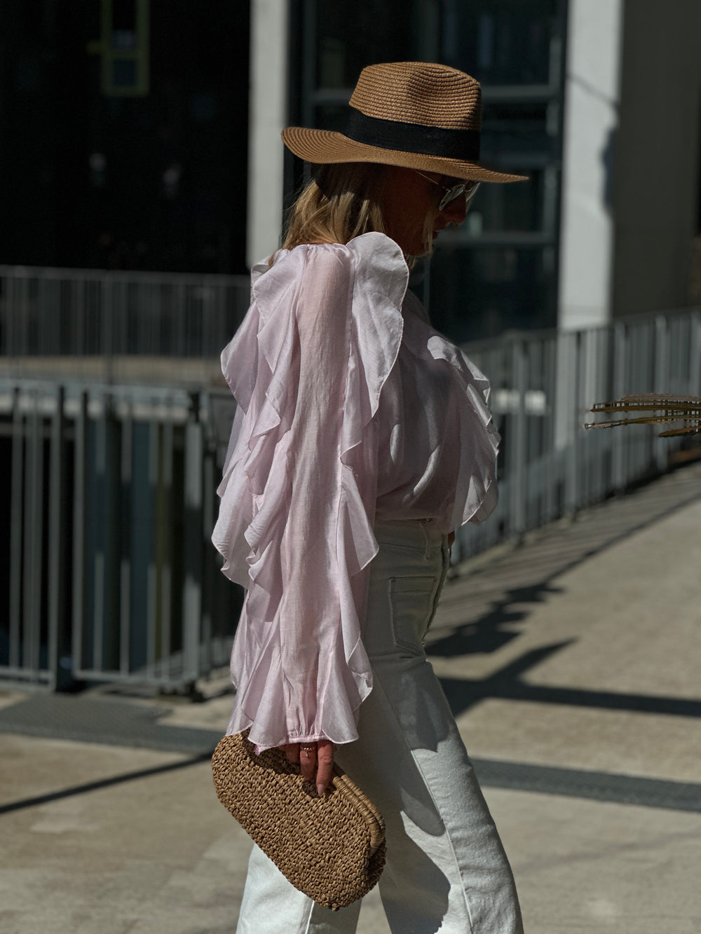 Blouse bouffante volant rose flamenco