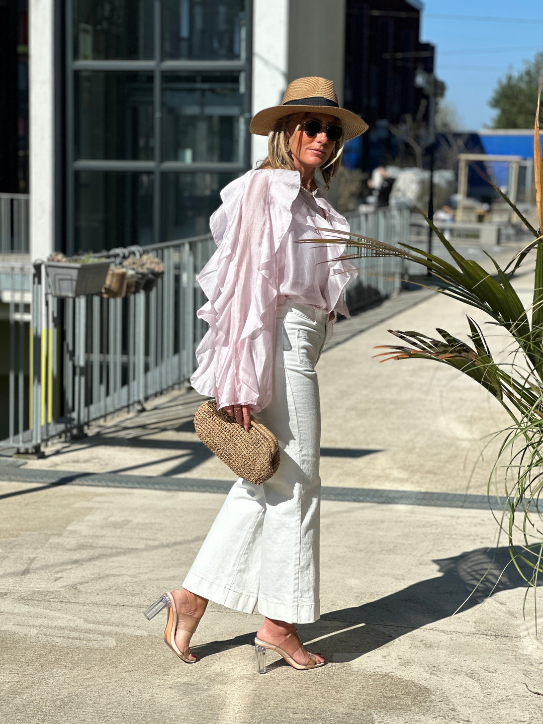 Blouse bouffante volant rose flamenco