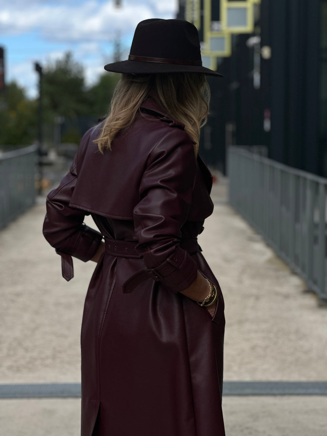 Trench long bordeaux similicuir 202108