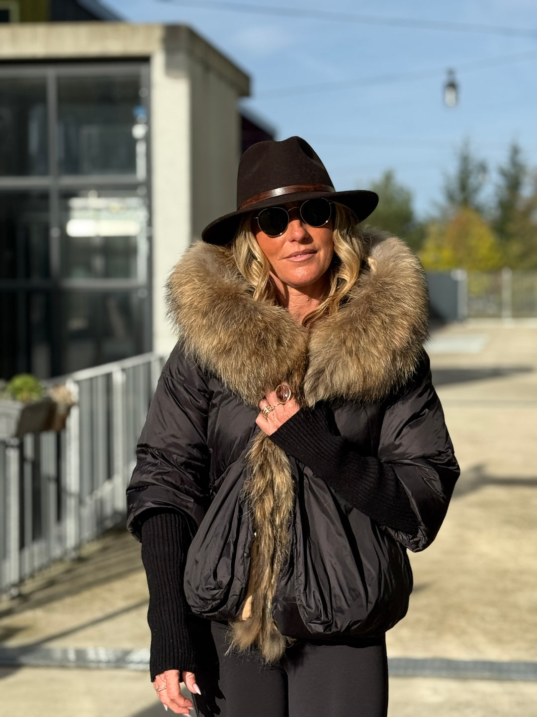 Doudoune court capuche renard