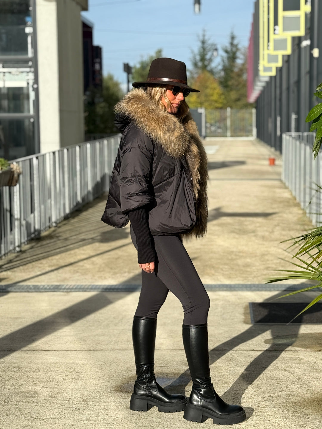 Doudoune court capuche renard