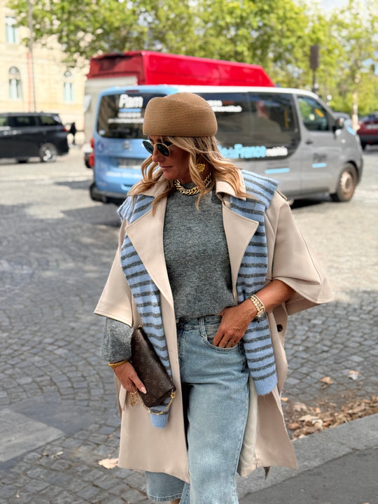 Pull gris avec écharpe rayure bleu 5598