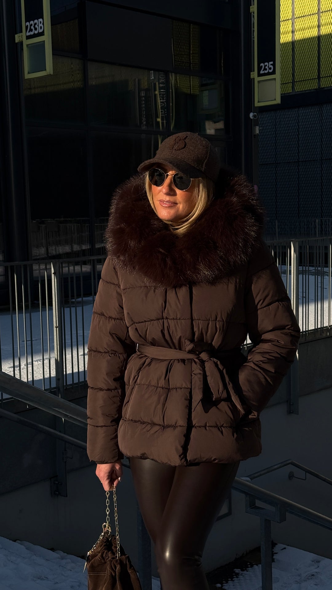 doudoune choco grand col fourrure w5006