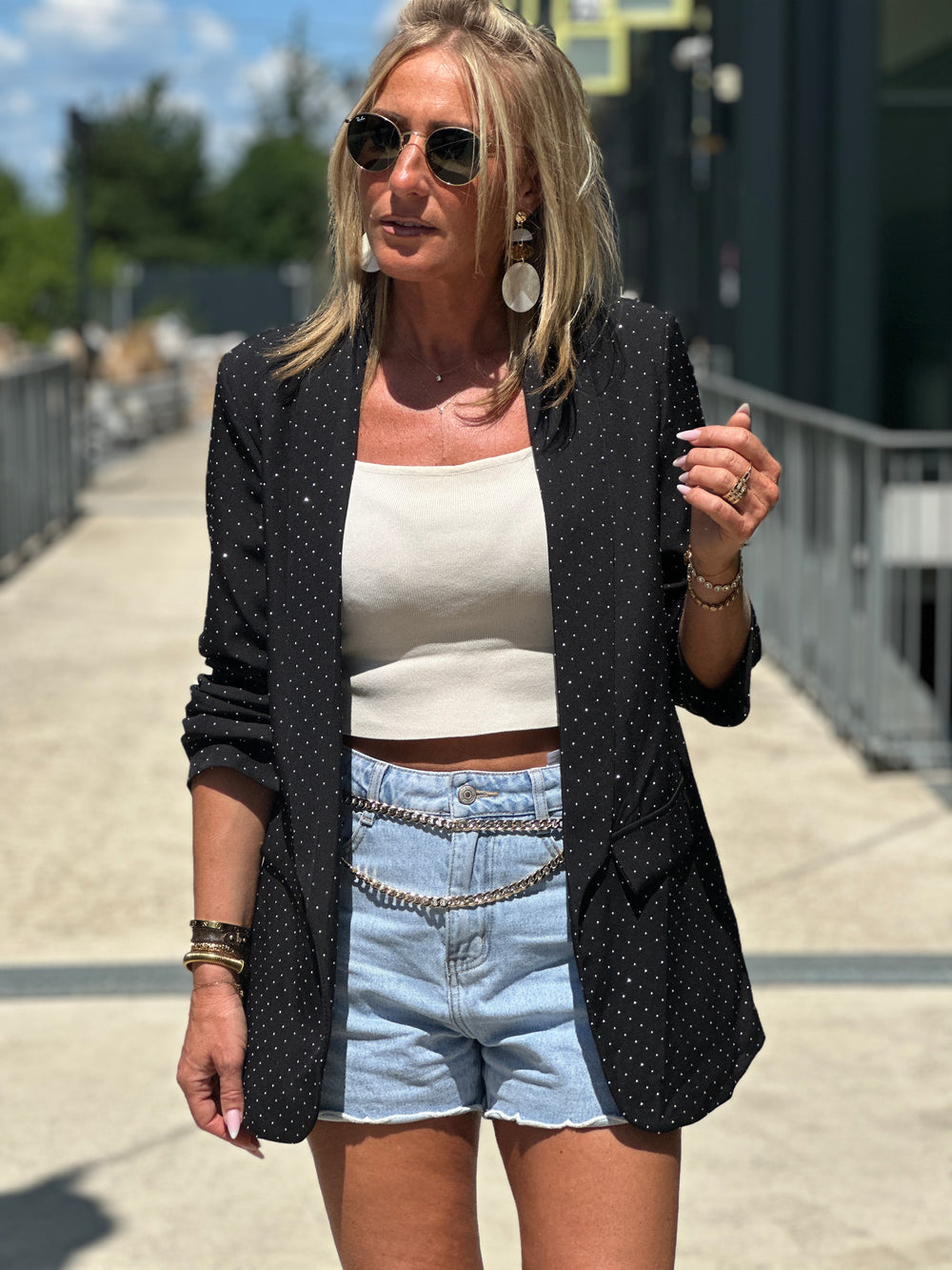 Blazer manches froncées strass
