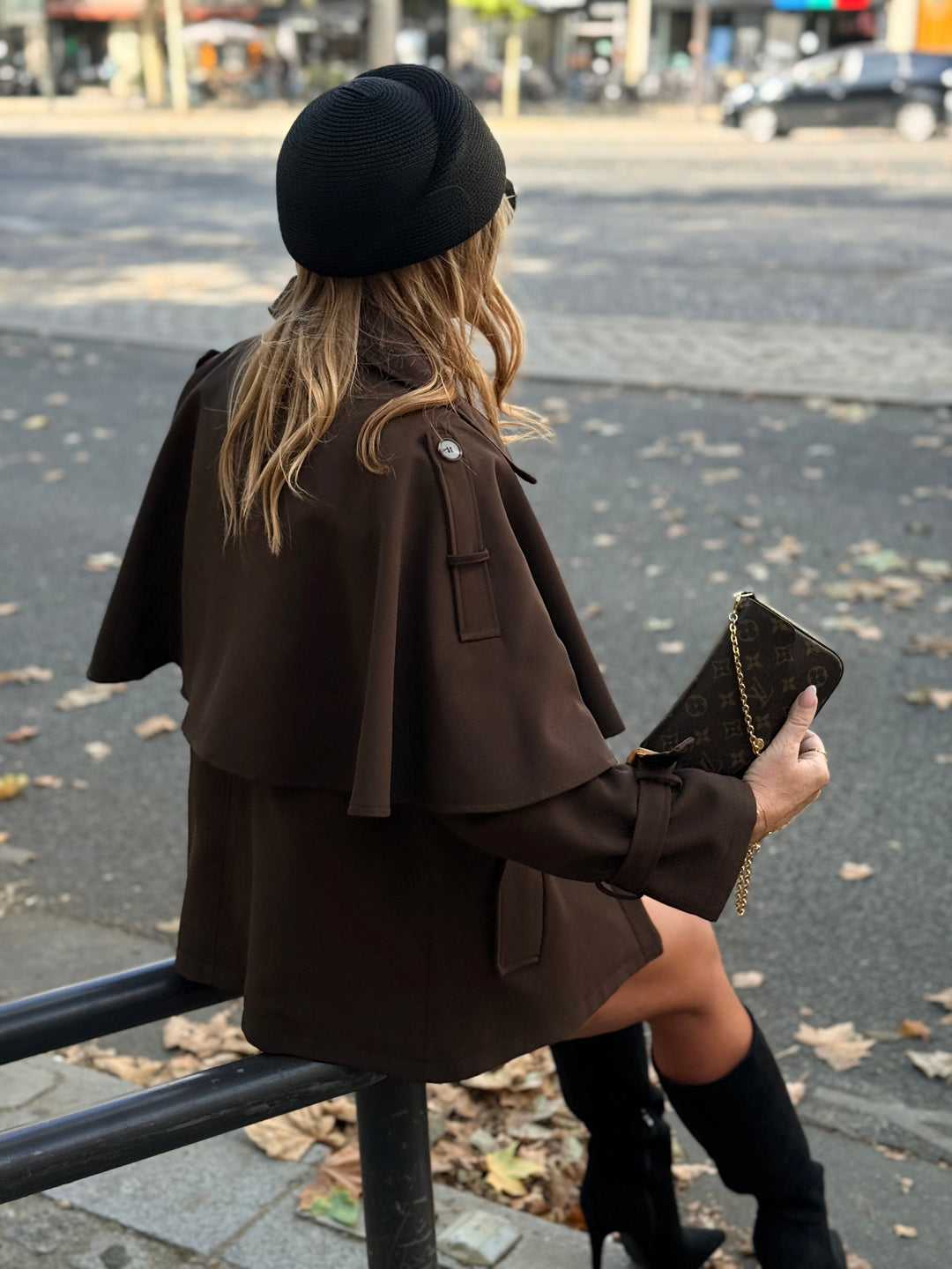 Trench Cape court 10278 Choco