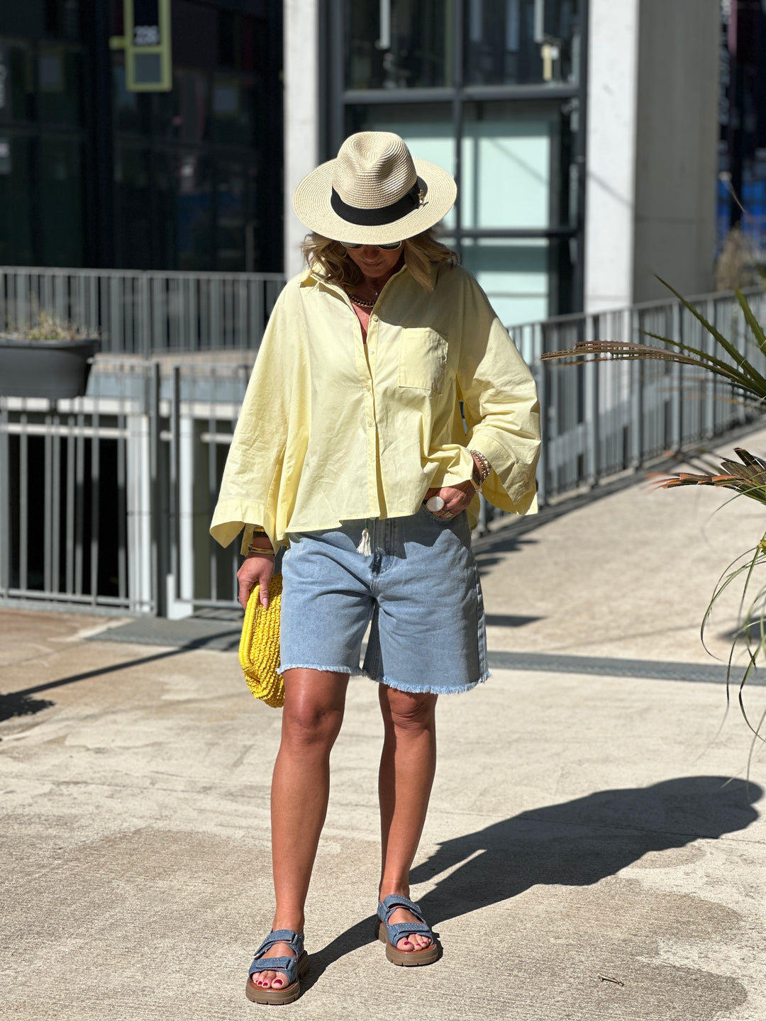 Short jean droite ceinture