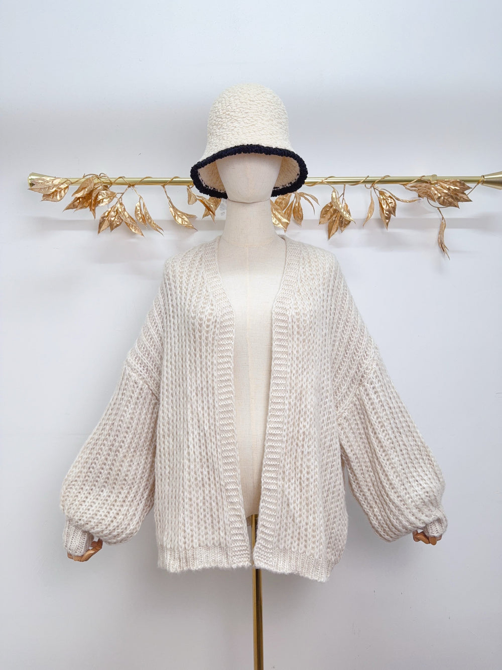 Gilet simples manches bouffantes 0339