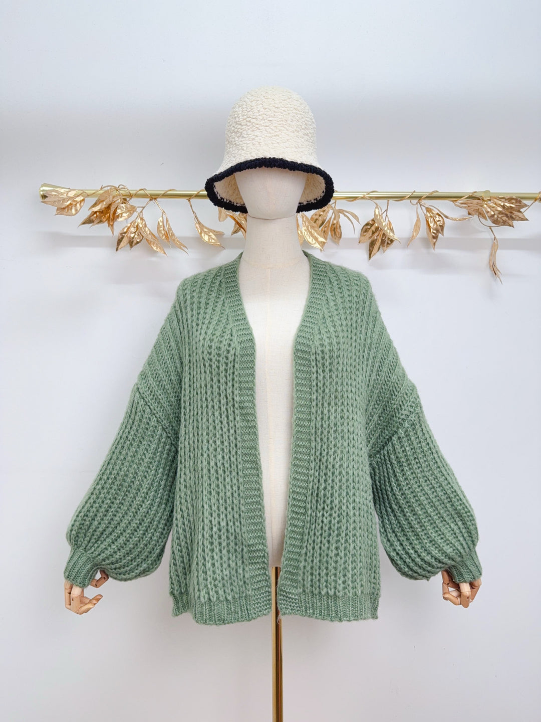 Gilet simples manches bouffantes 0339
