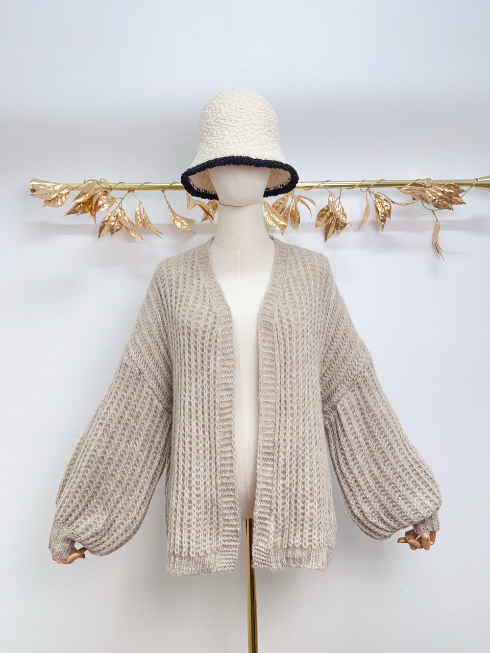 Gilet simples manches bouffantes 0339