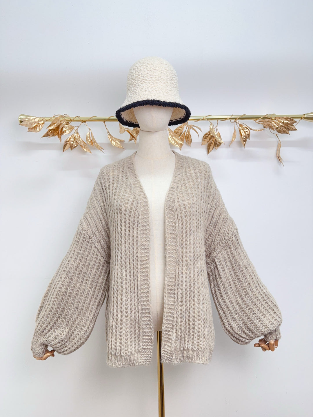 Gilet simples manches bouffantes 0339